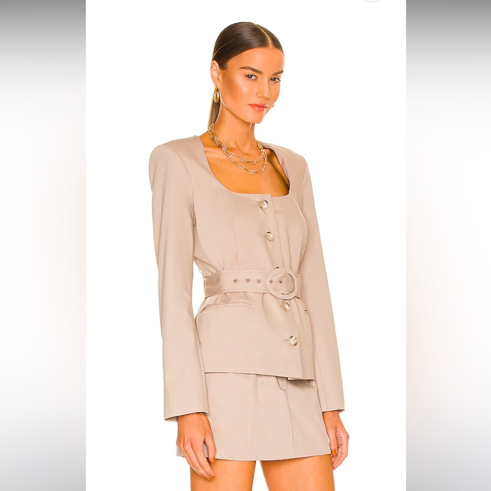 Beige Blazer - Picture 3 of 4